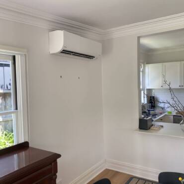 Daikin split system installation at Bondi